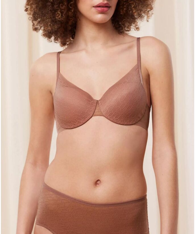 Triumph Signature Sheer WHP EX