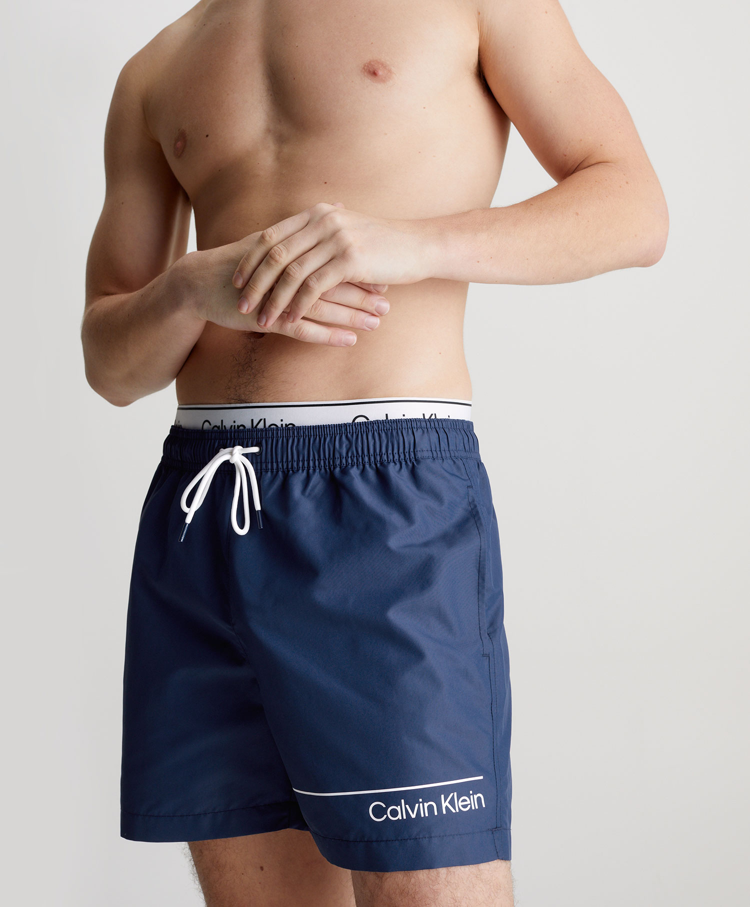Calvin Klein Shorts Medium Double