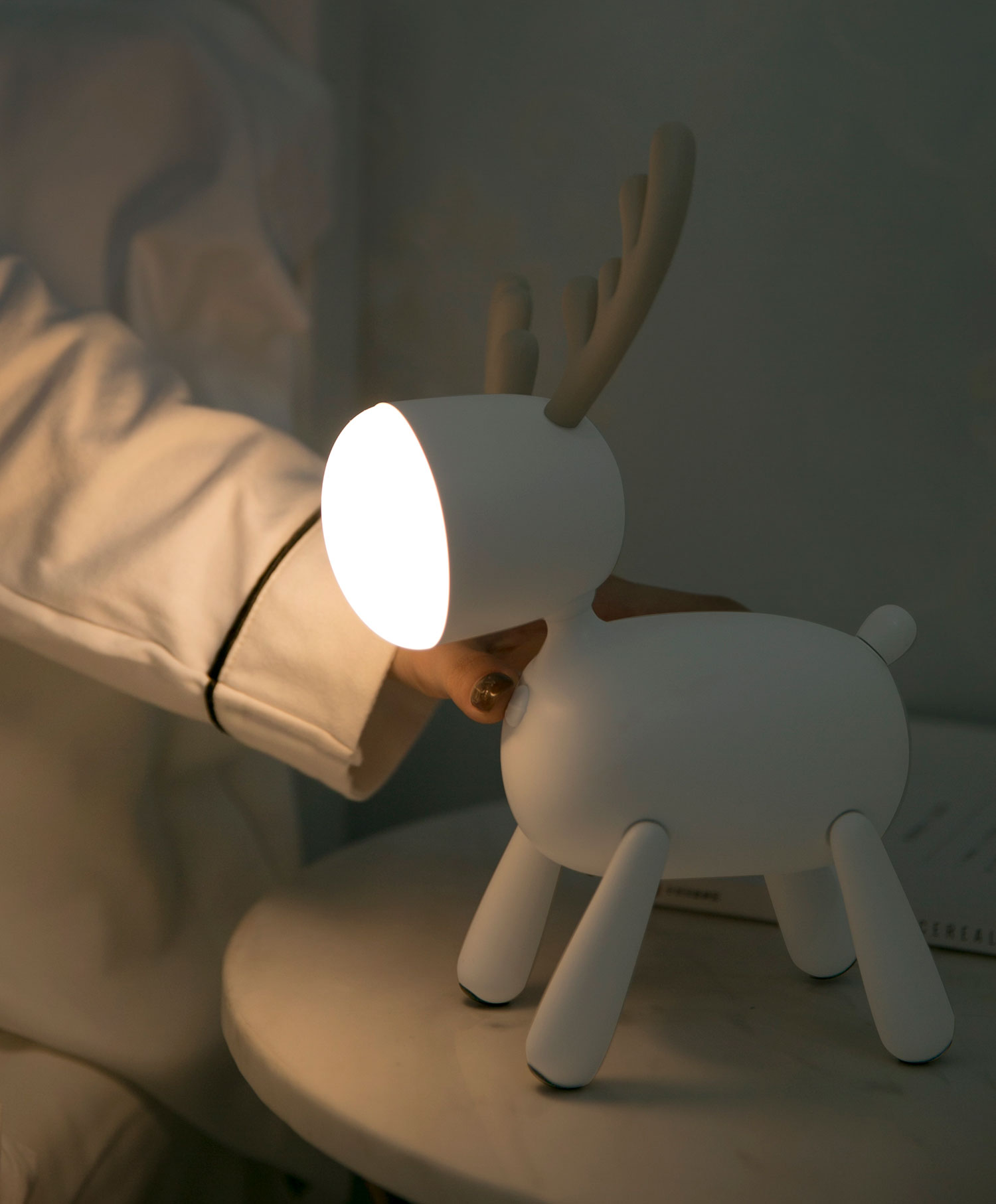 Mary`s Led Deer Lamp