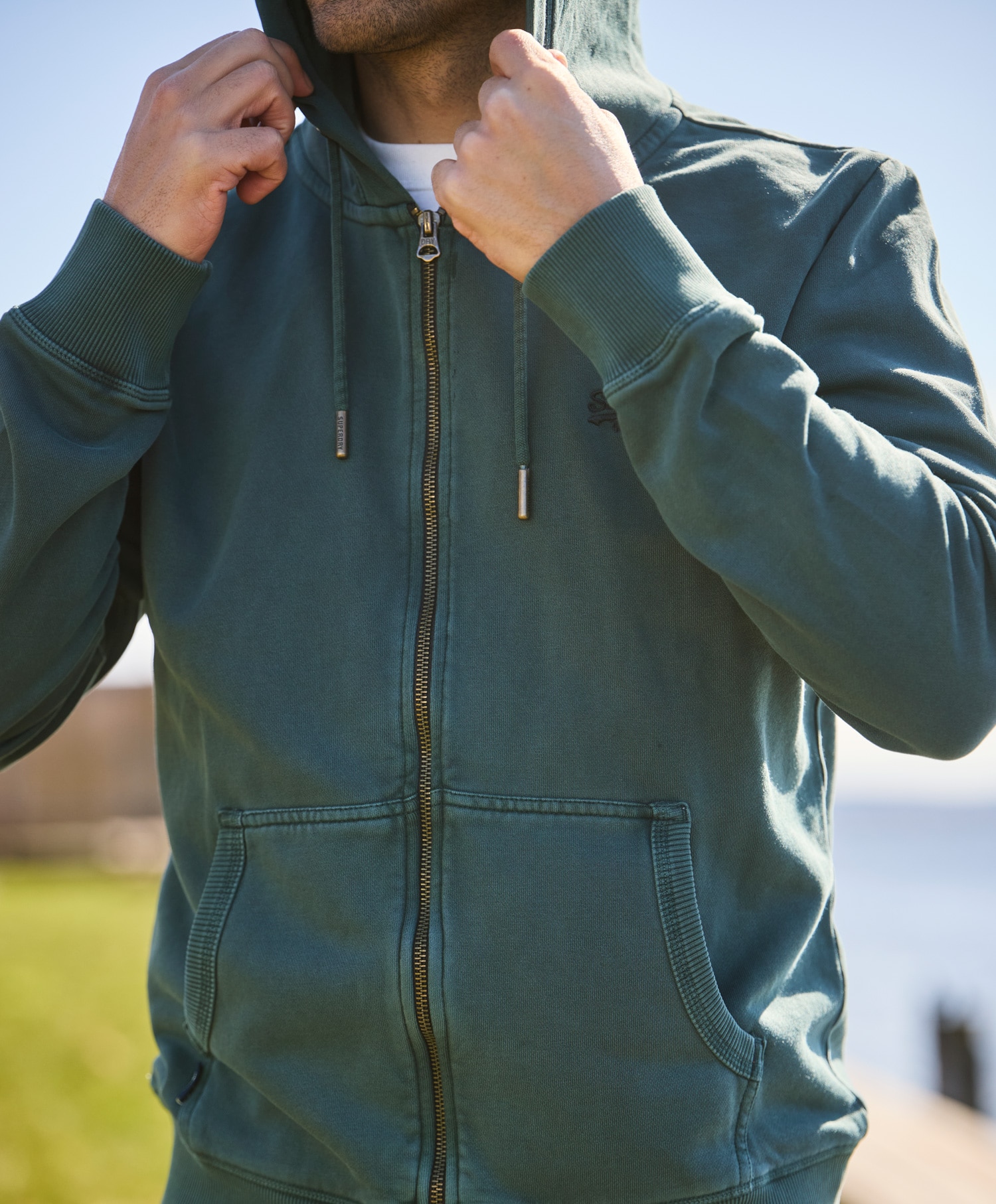 Superdry  Essential Logo Ziphood