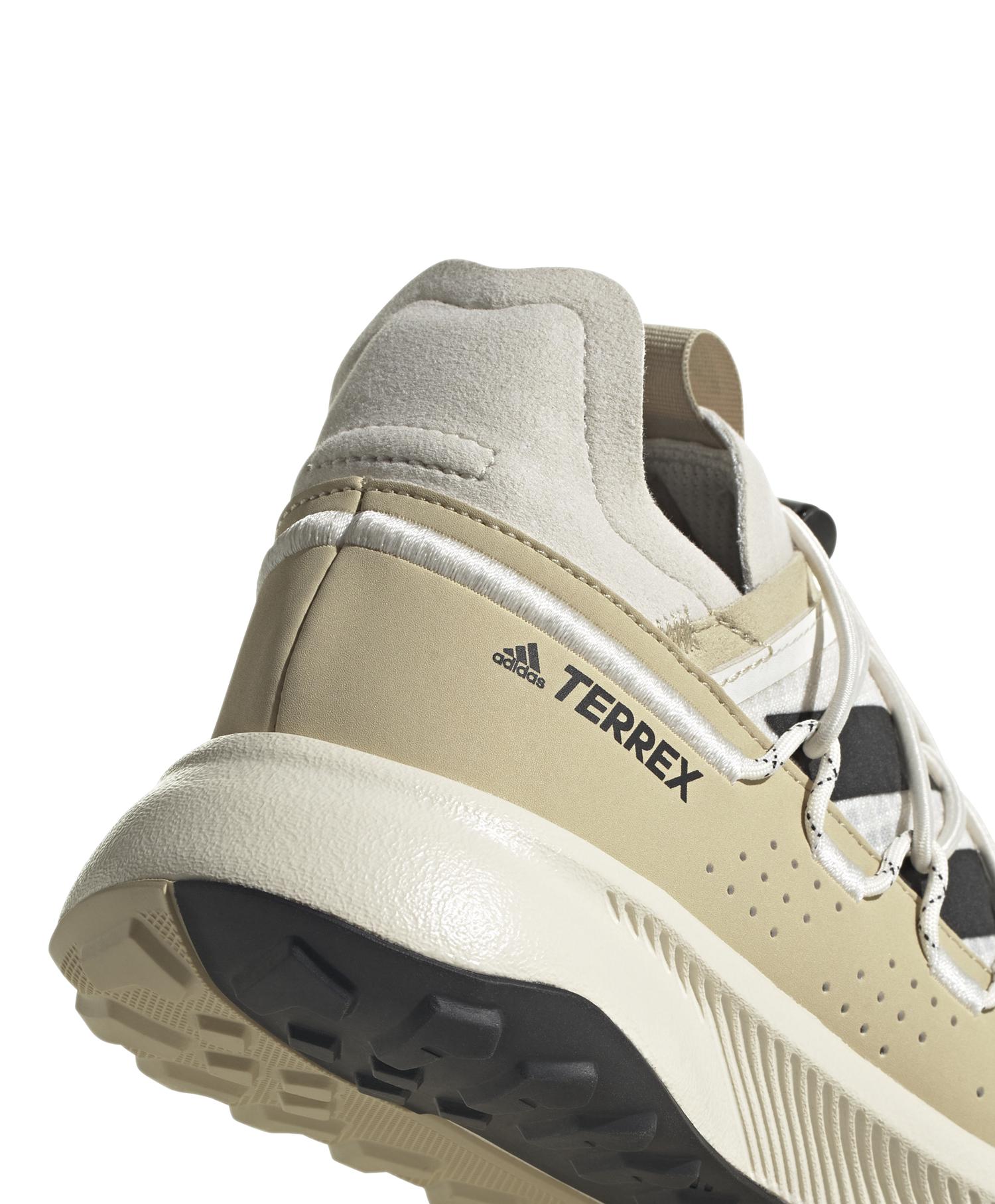 ADIDAS  Terrex  Voyager 21