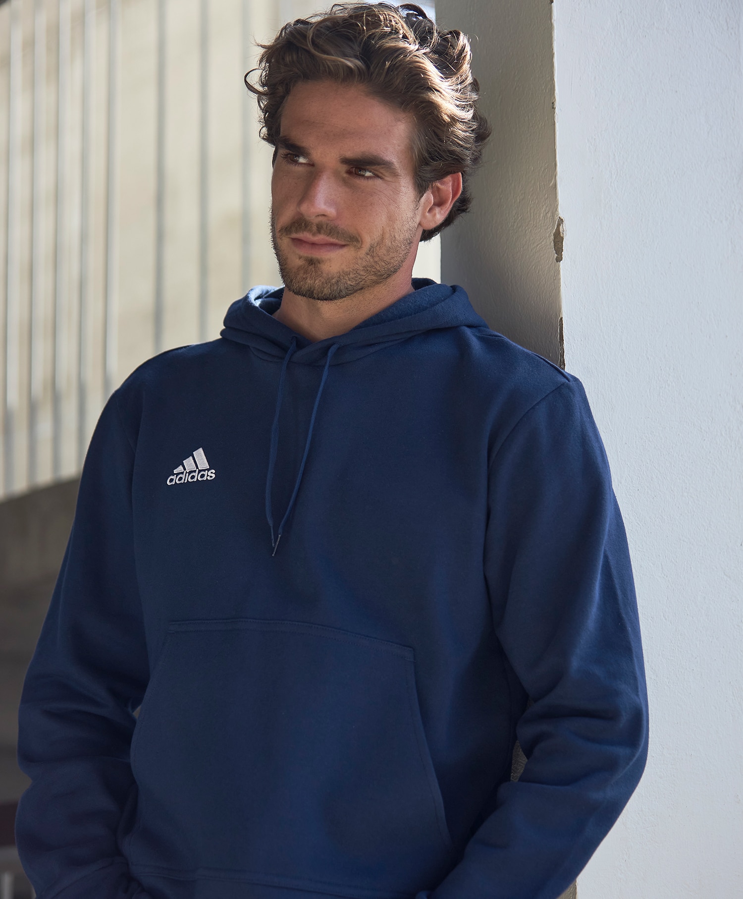 Adidas Hettegenser liten logo