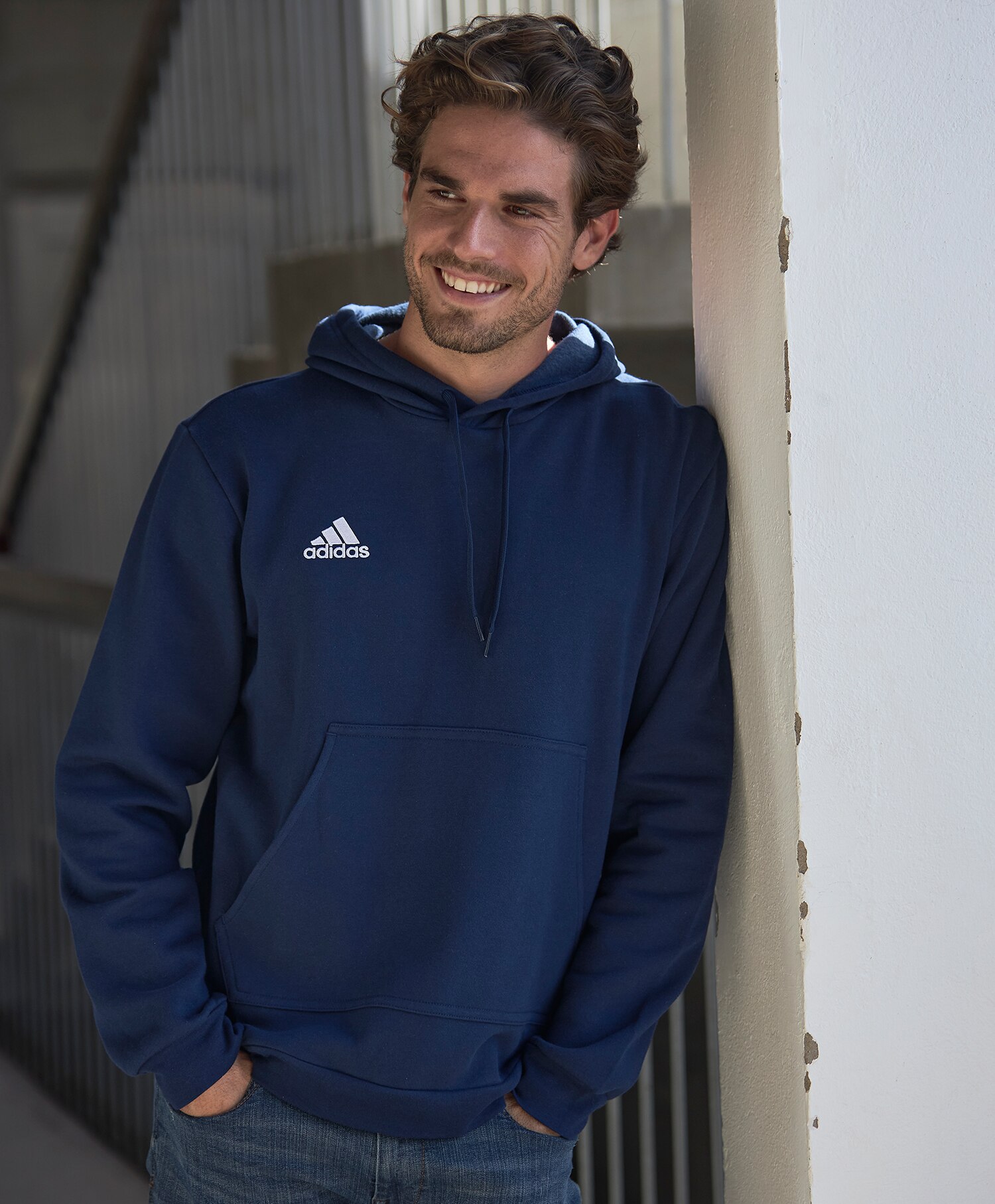 Adidas Hettegenser liten logo
