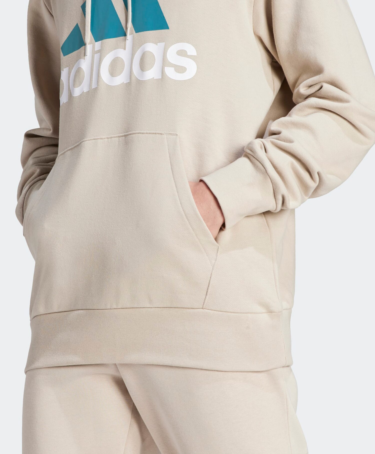 Adidas hettegenser