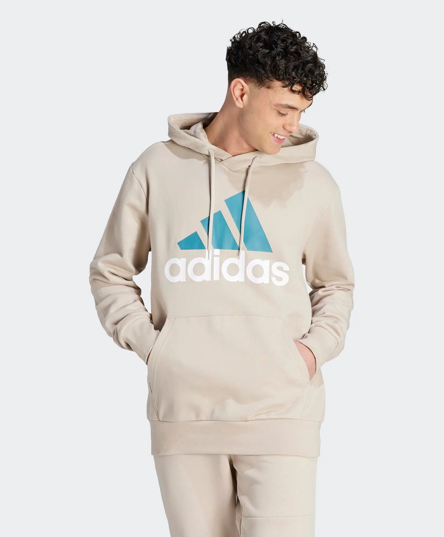 Adidas hettegenser