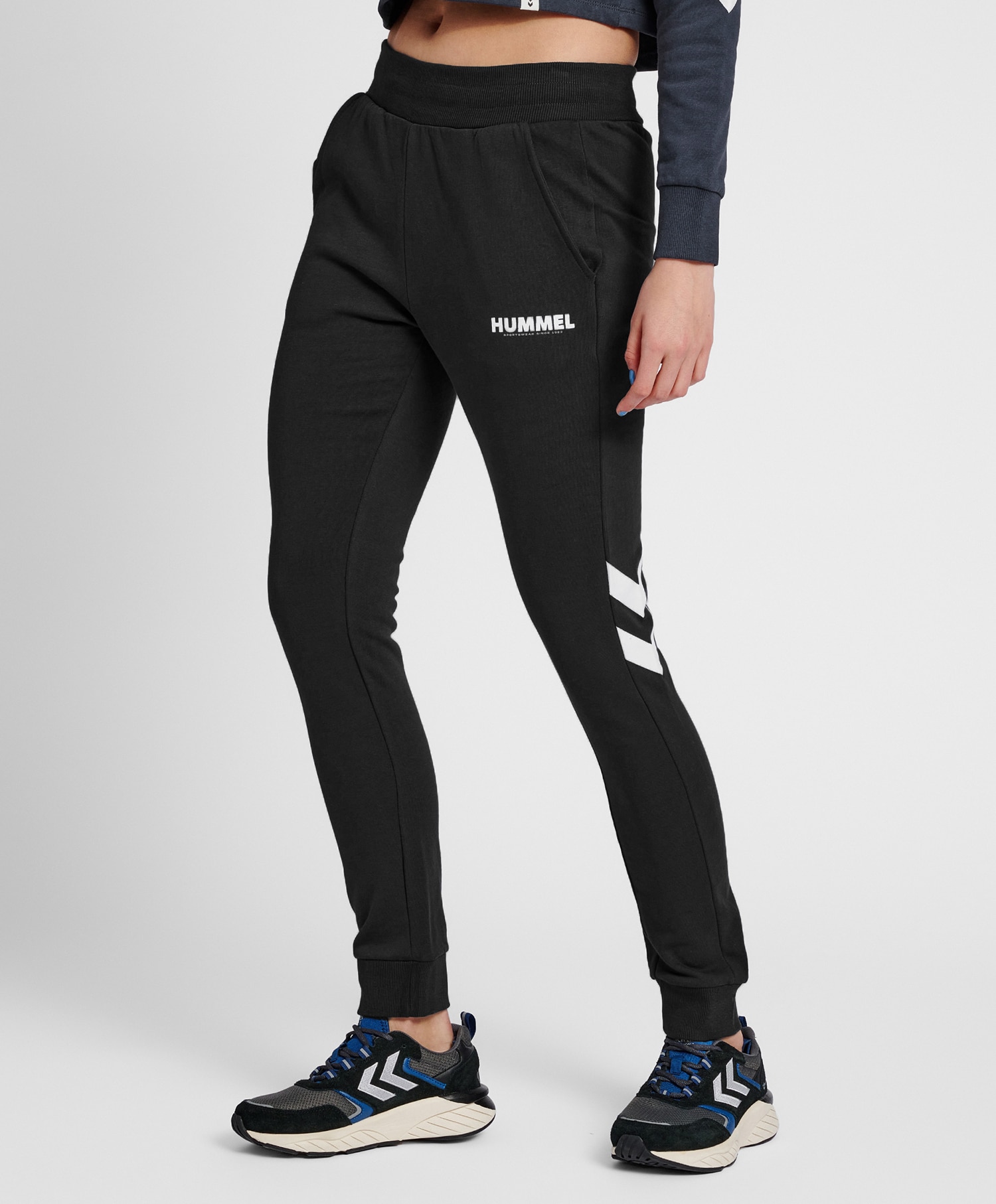 Hummel Legacy Tapered Pant