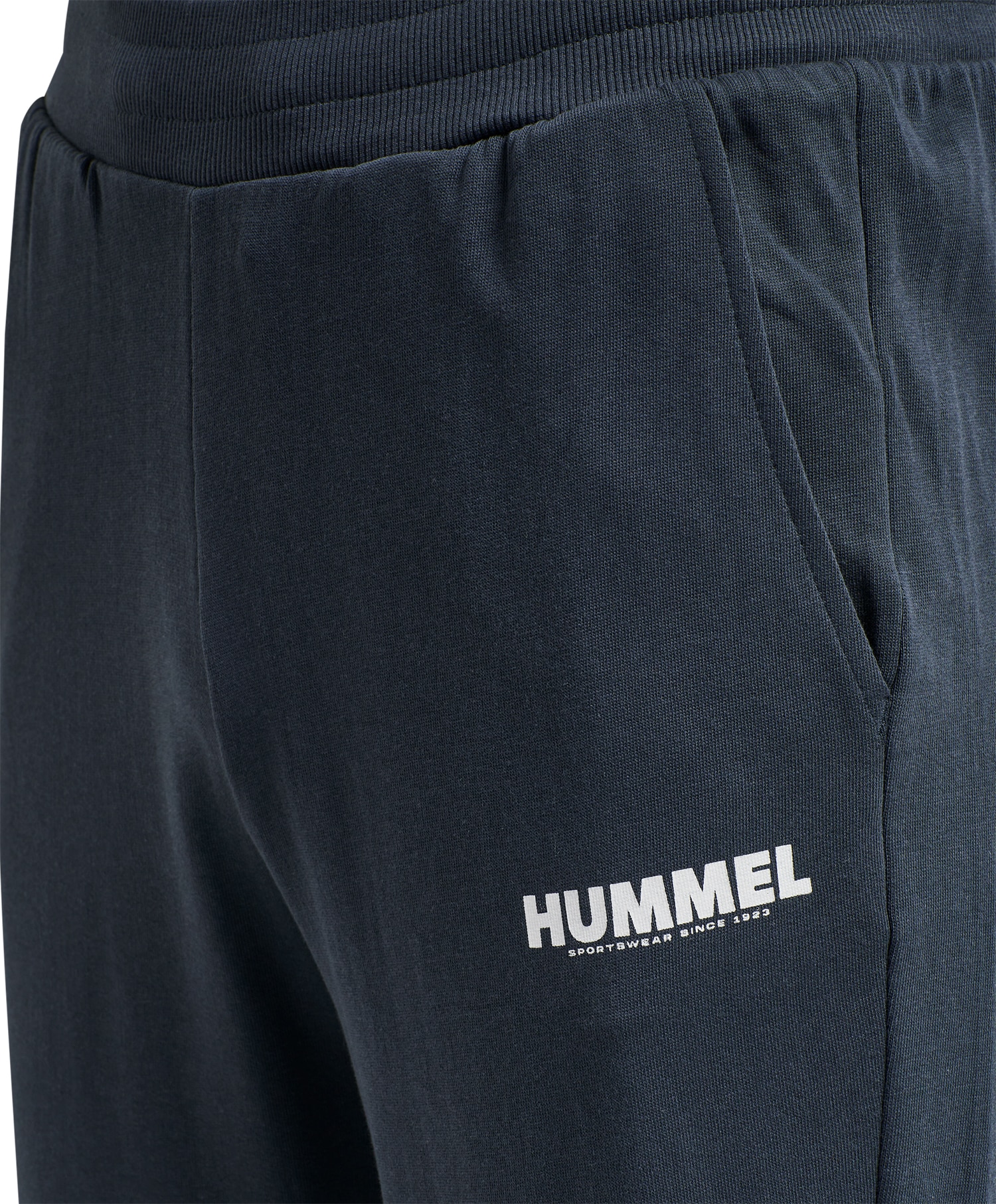 Hummel Legacy Tapered Pants