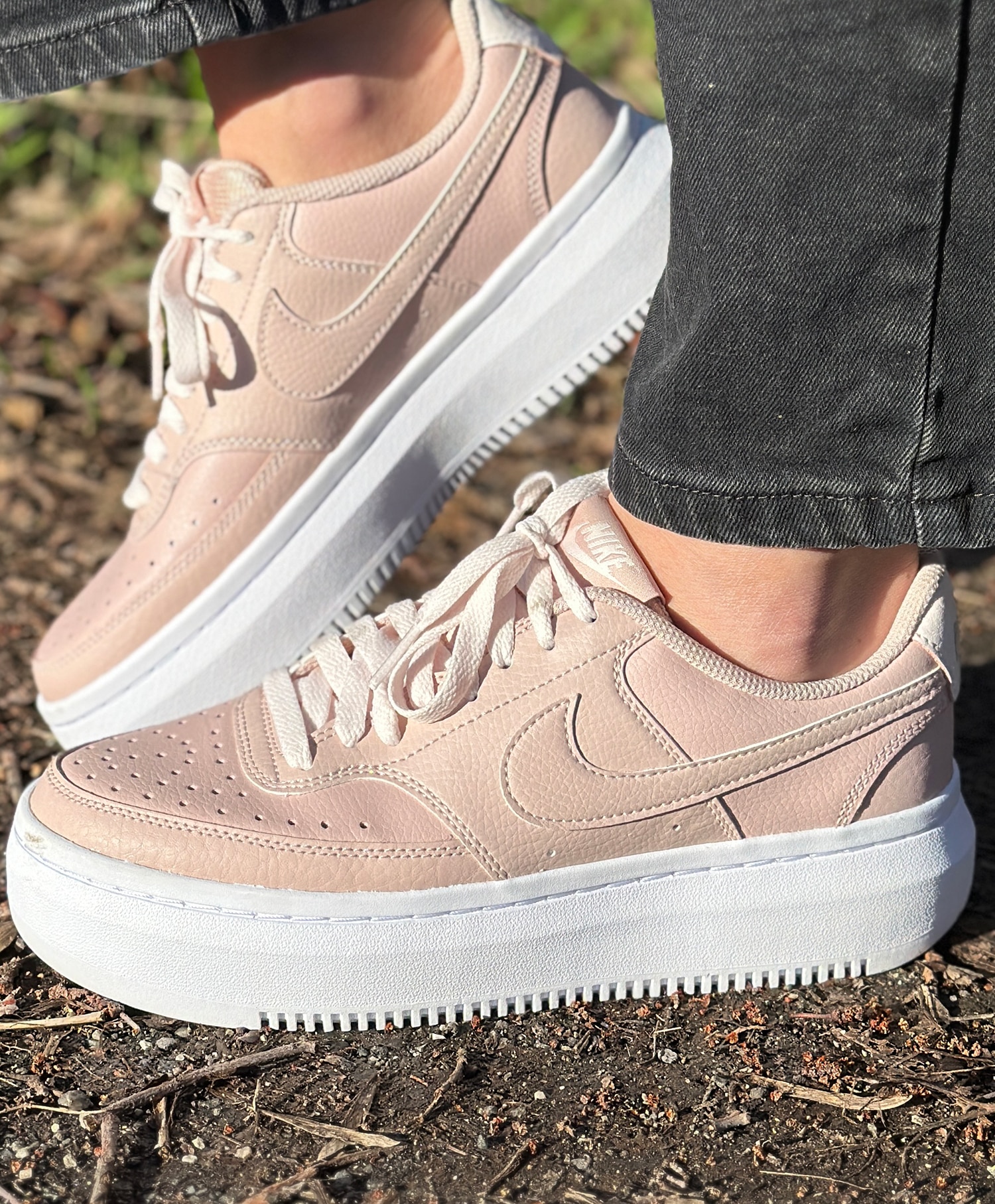 Nike Wmns Court Vision Alta Damesko