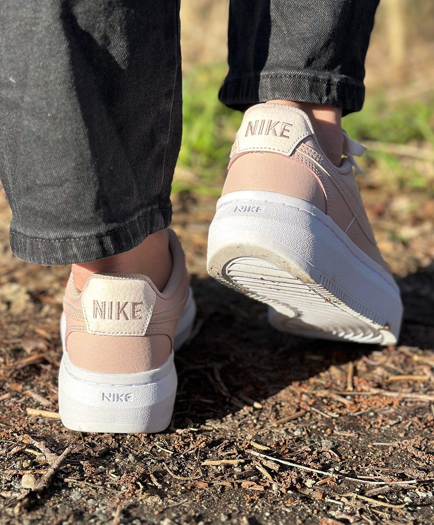 Nike Wmns Court Vision Alta Damesko