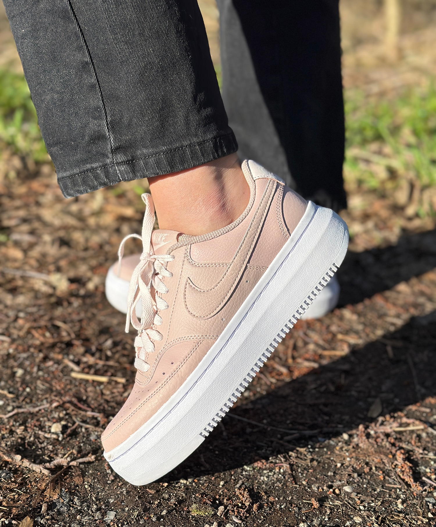 Nike Wmns Court Vision Alta Damesko