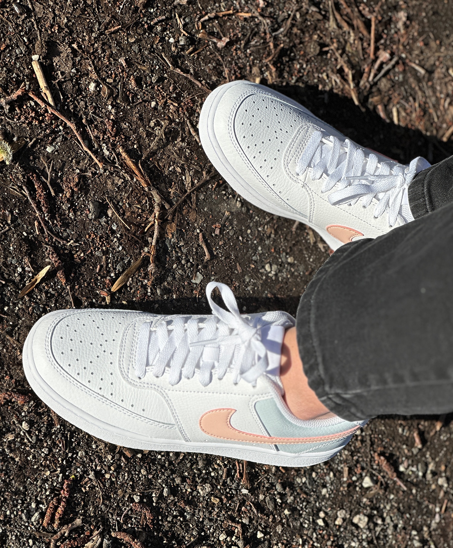 Nike Wmns Court Vision Low Damesko