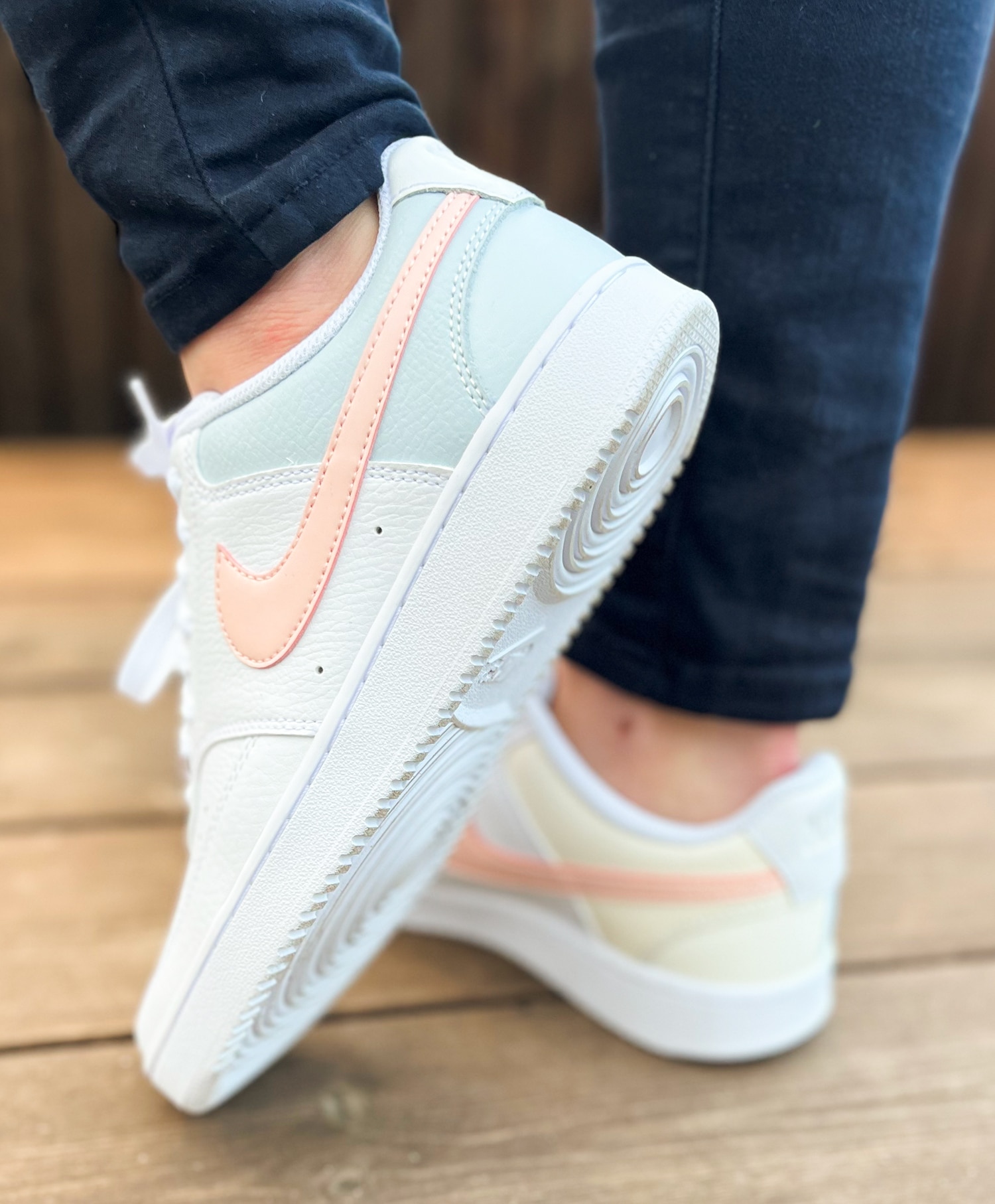 Nike Wmns Court Vision Low Damesko