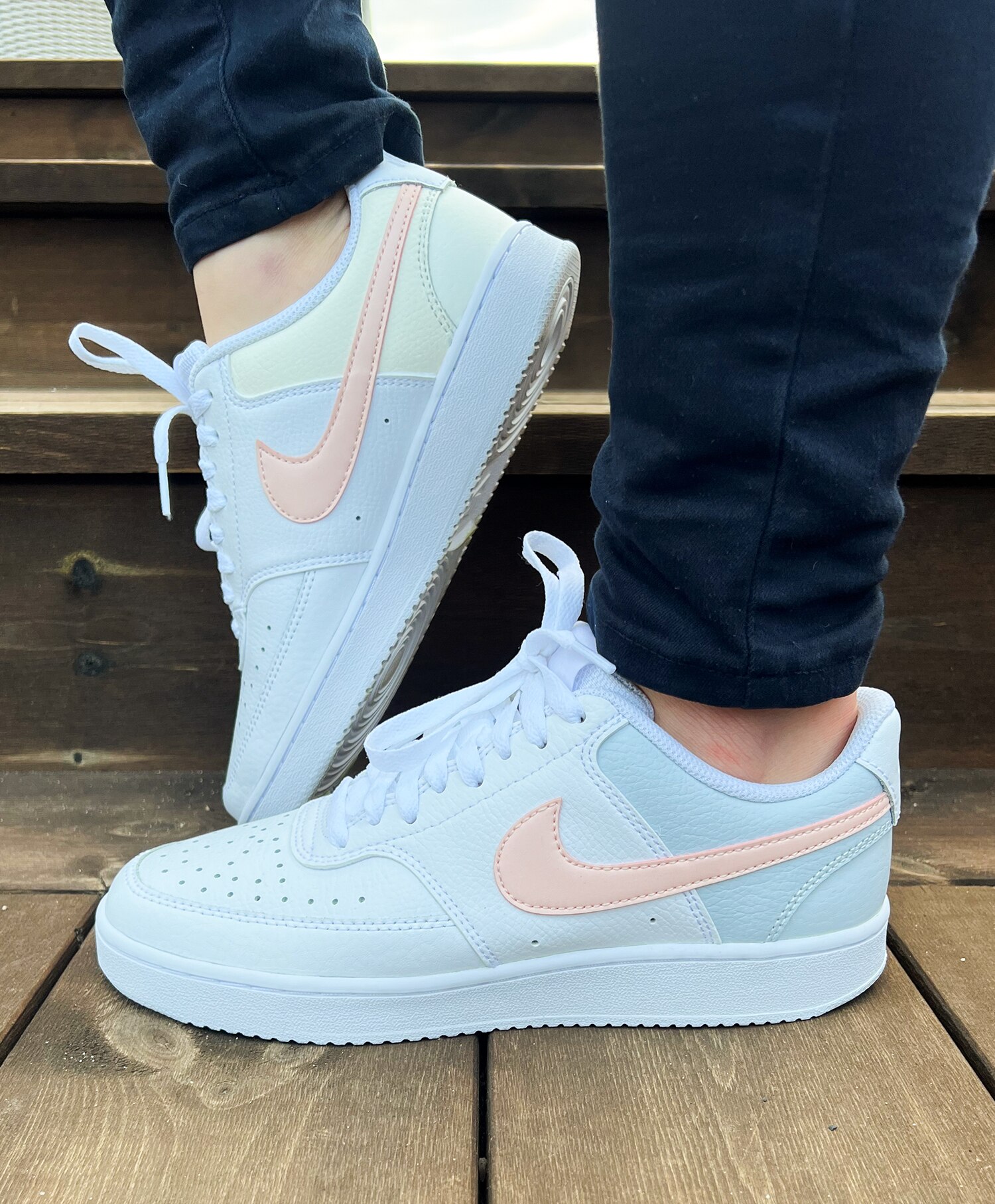 Nike Wmns Court Vision Low Damesko