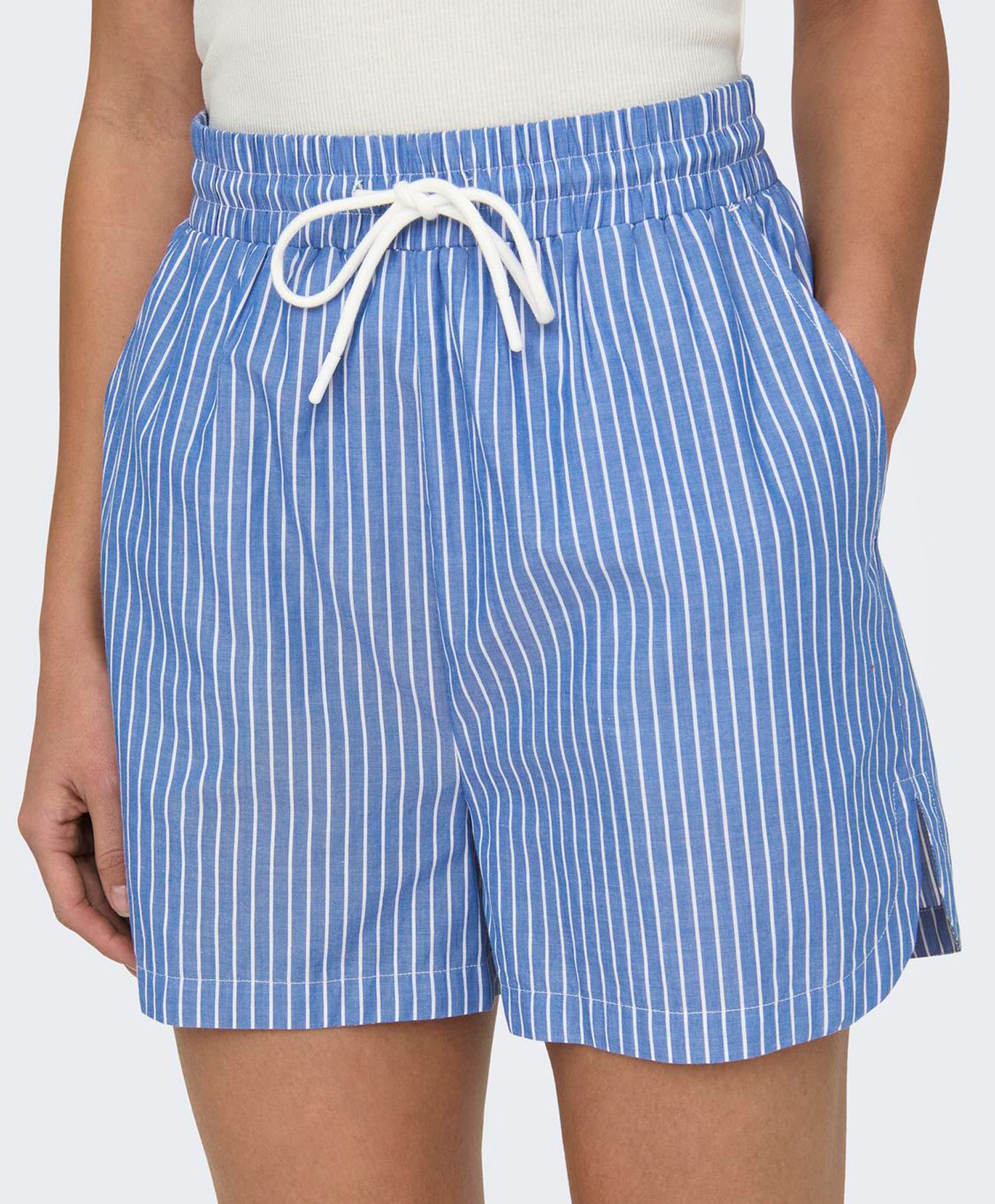 Only Arja Stripe Shorts