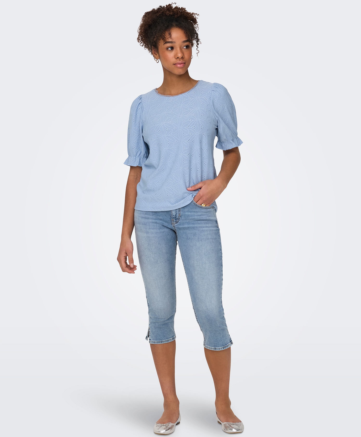 Only Blush Slit Capri