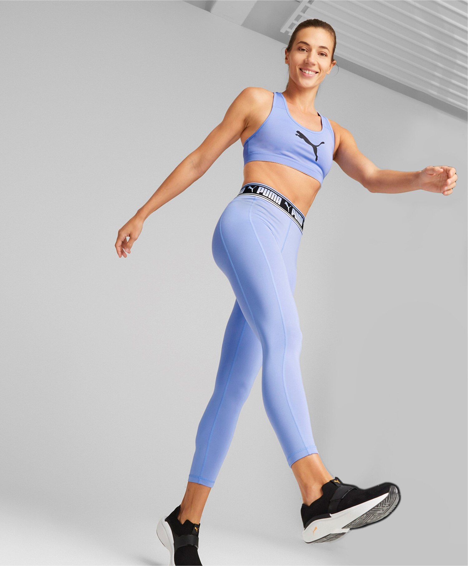Puma Mid impact bra