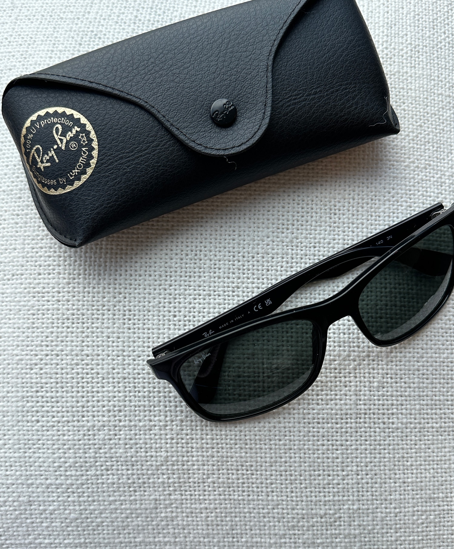 Ray-Ban RB4232