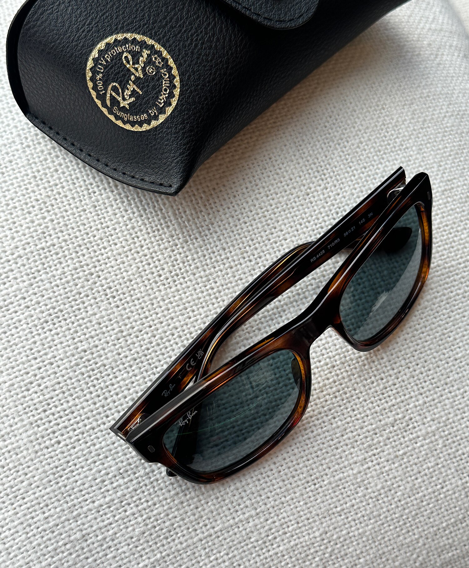 Ray-Ban RB4428