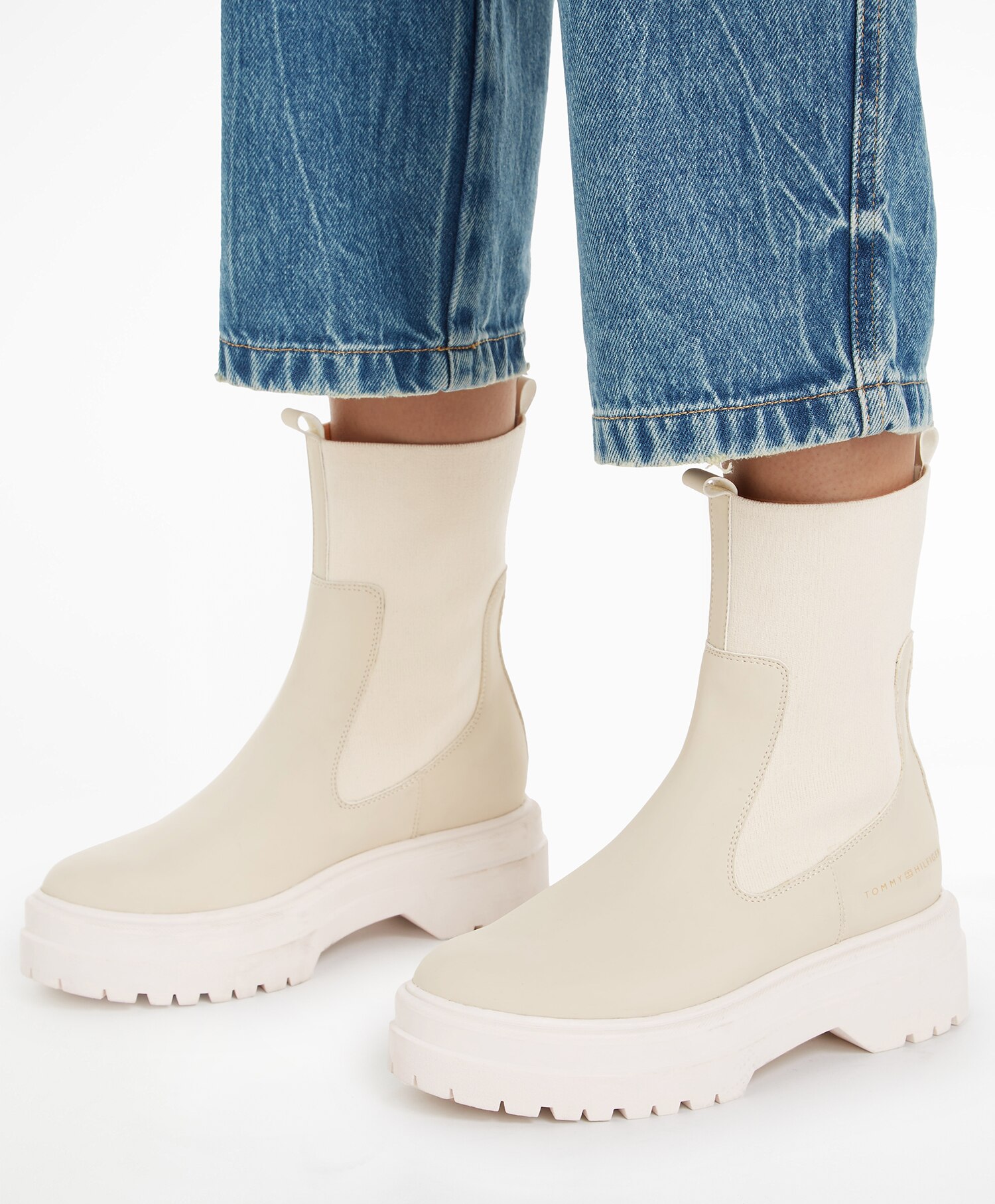 Tommy Feminine Seasonal Boot